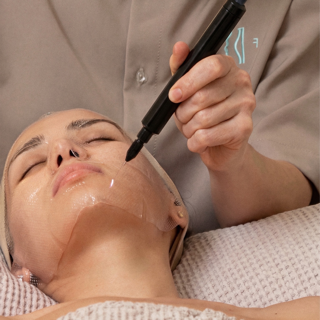 Новая услуга - Холодная плазма в FaceRoom!